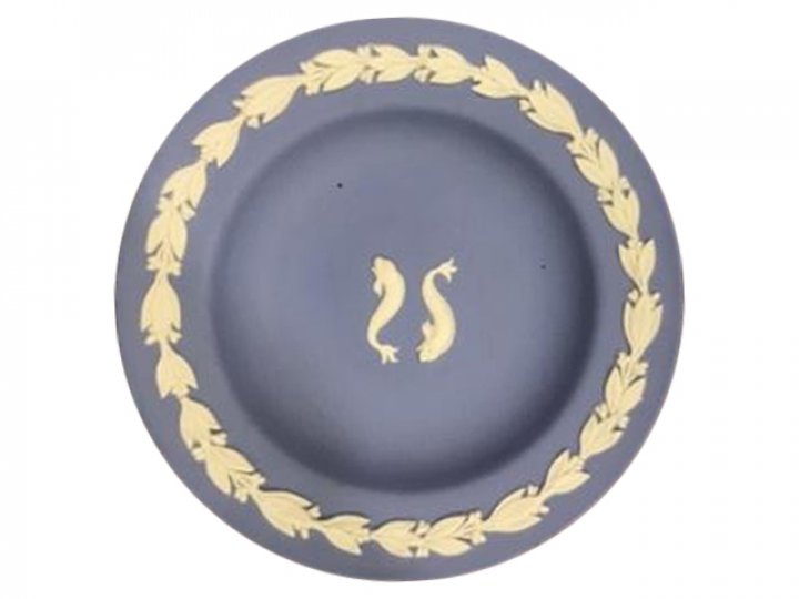 Blue Jasperware zodiac compotier Pisces plate